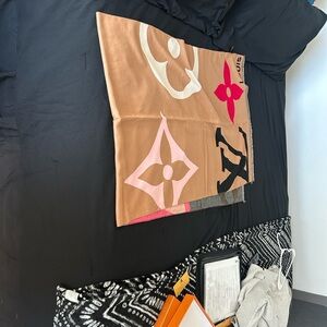 Louis Vuitton Multicolor Monogram Scarf